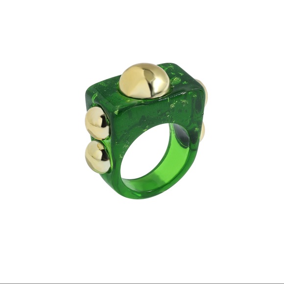 Boutique Jewelry - COPY - Chunky Statement Retro Resin Acrylic Ring Green Gold